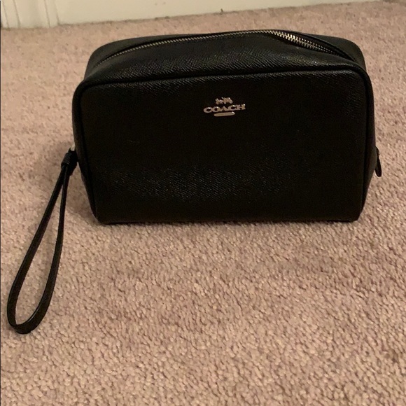 Coach Handbags - 👝 Coach Boxy Cosmetic Case 👝